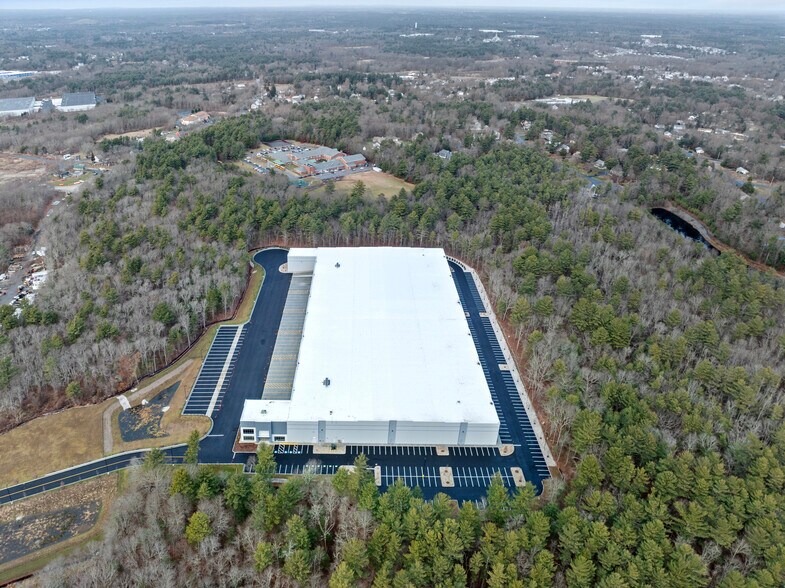 More Photos Of 150 Revolutionary Drive, East Taunton Warehouse For Lease