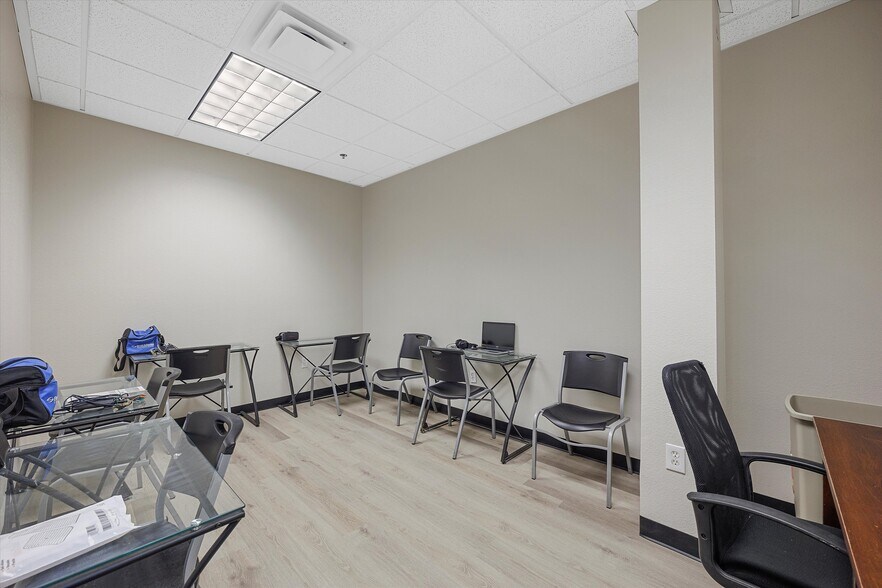 More Photos Of 4130 N Martin Luther King Blvd, North Las Vegas Office For Sale