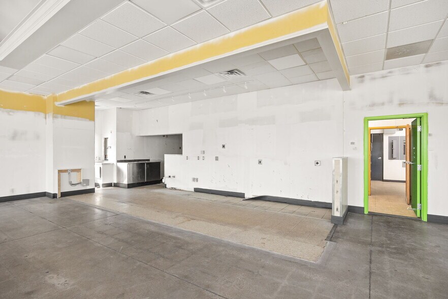 More Photos Of 3114 N Belt Hwy, Saint Joseph Fast Food For Sale