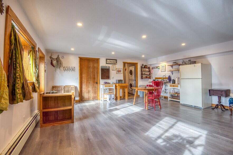 More Photos Of 206 Main St, Berlin Office For Sale