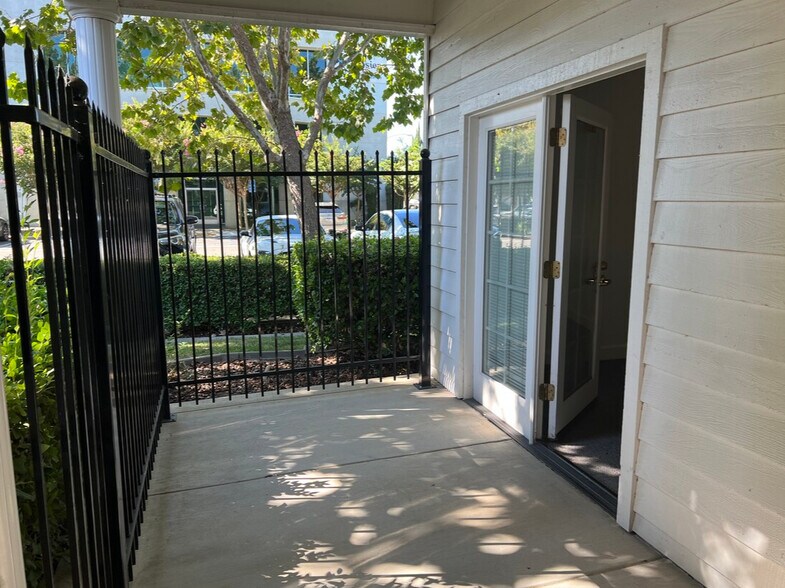 More Photos Of 2880 N Tracy Blvd, Tracy Medical For Lease
