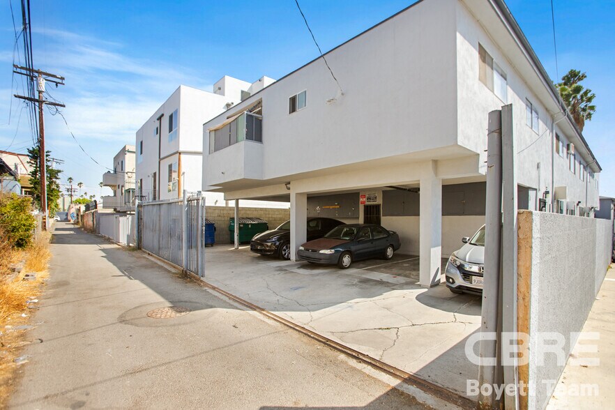 More Photos Of 5933 Barton Ave, Los Angeles Apartments For Sale
