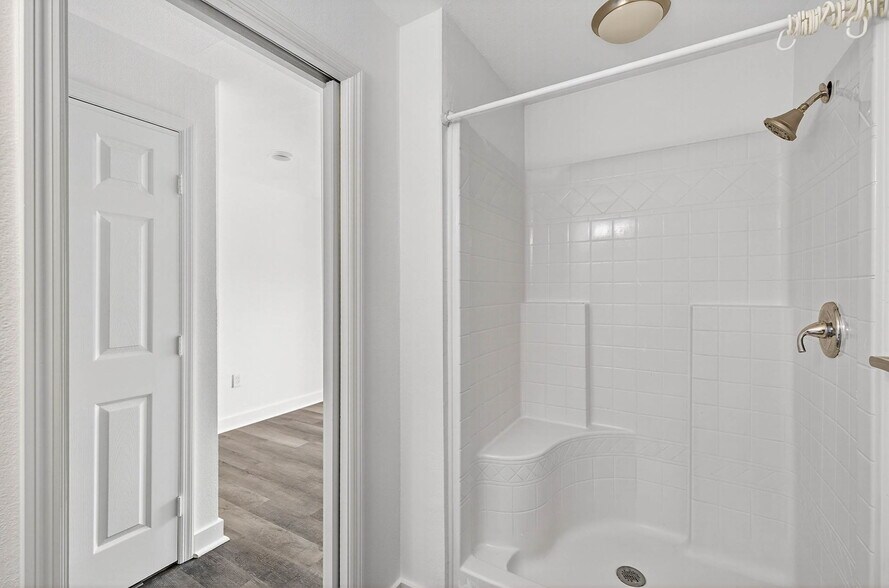 More Photos Of 3225 W Shell Point Rd, Ruskin Apartments For Sale