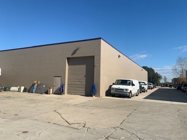 More Photos Of 35315 Beattie Dr, Sterling Heights Manufacturing For Lease