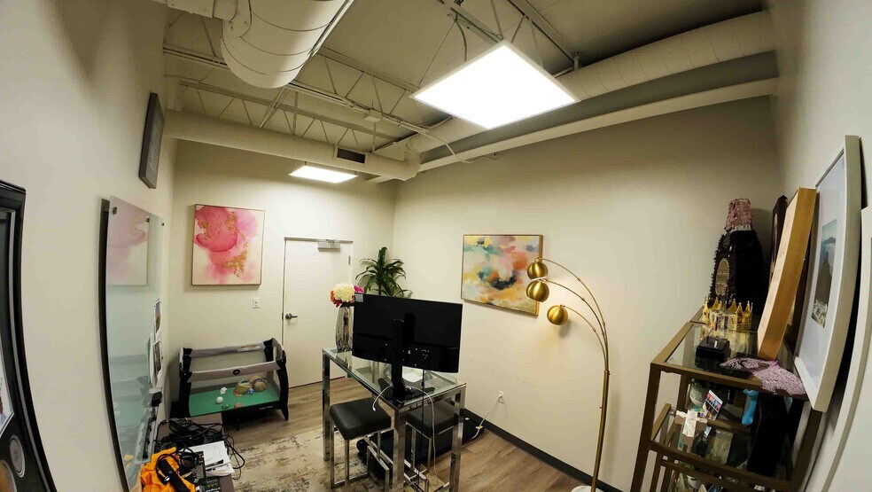 More Photos Of 7490 N 36th St, Pinellas Park Loft Creative Space For Lease
