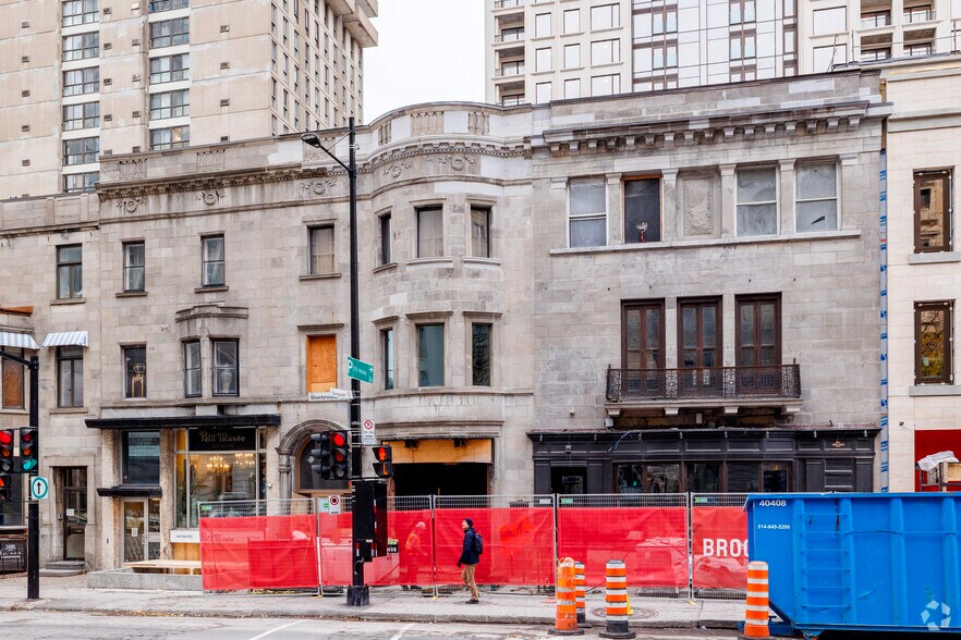 More Photos Of 1494 Rue Sherbrooke O, Montréal Storefront Retail Office For Sale