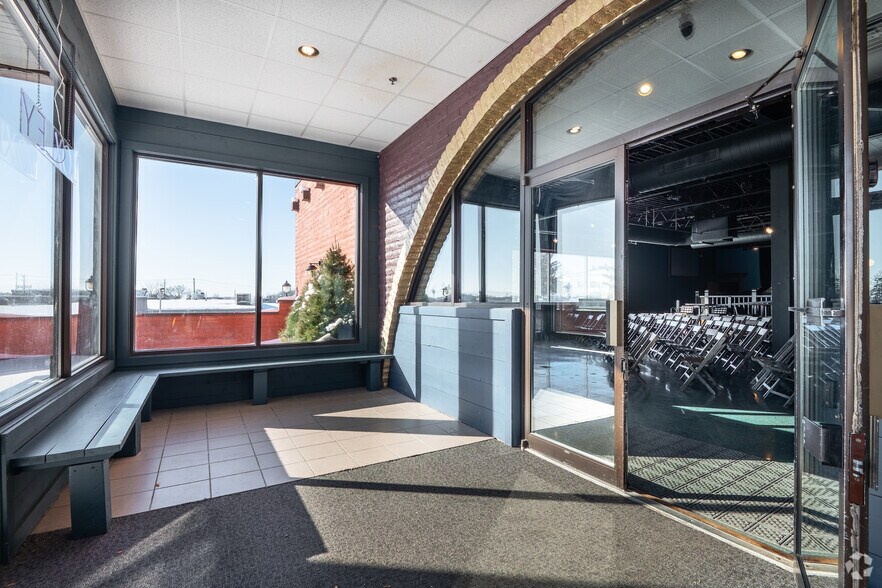 More Photos Of 5264 Anton Dr, Fitchburg General Retail For Sale