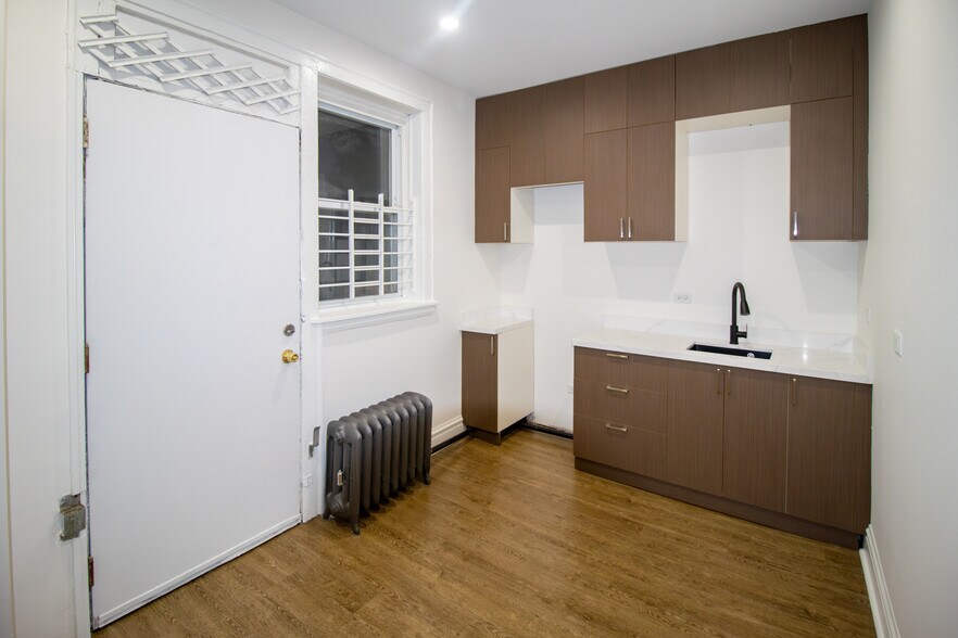 More Photos Of 11136 S Vernon Ave, Chicago Apartments For Sale