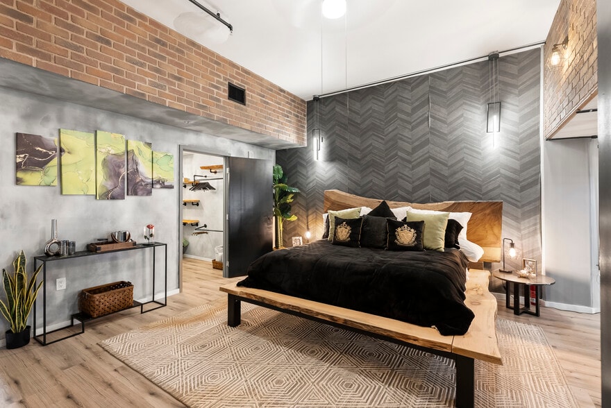 More Photos Of 302-390 11th Ave, San Diego Apartments For Sale