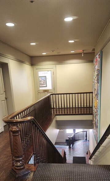 More Photos Of 2228 Mechanic St, Galveston Office For Sale