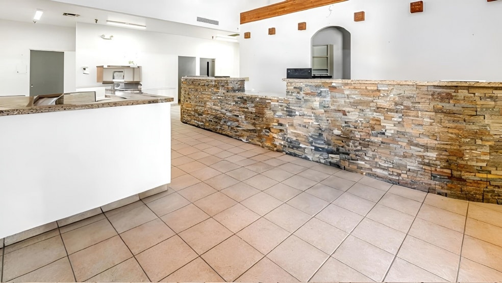 More Photos Of 46920 Jefferson St, Indio Storefront Retail Office For Sale