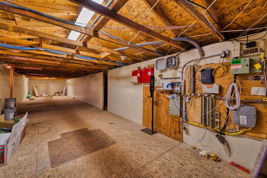 More Photos Of 471 Century Park Dr, Yuba City Office For Sale