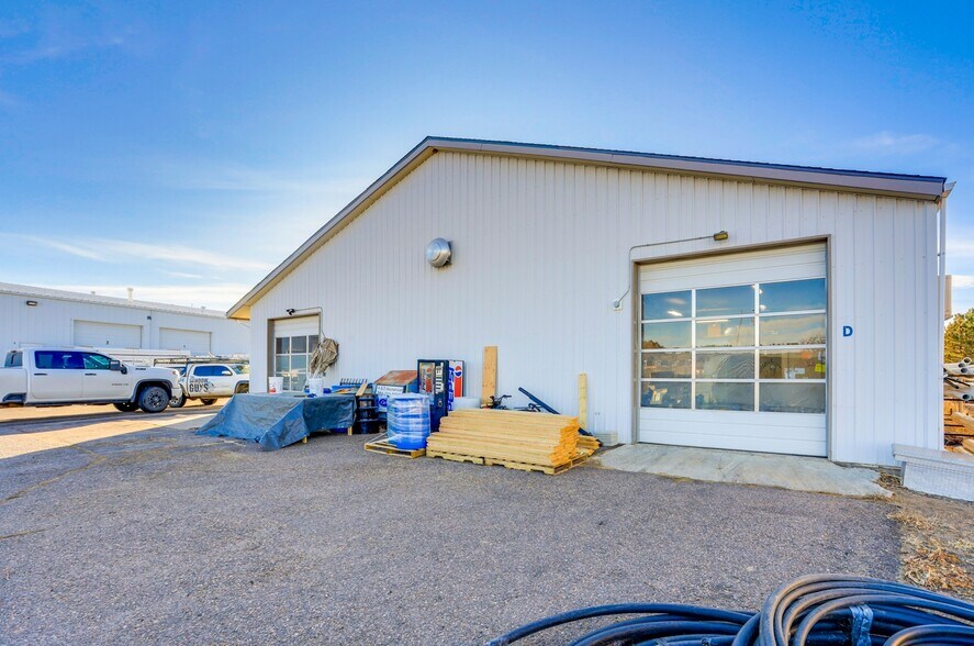 More Photos Of 1810 Park St, Castle Rock Flex For Sale