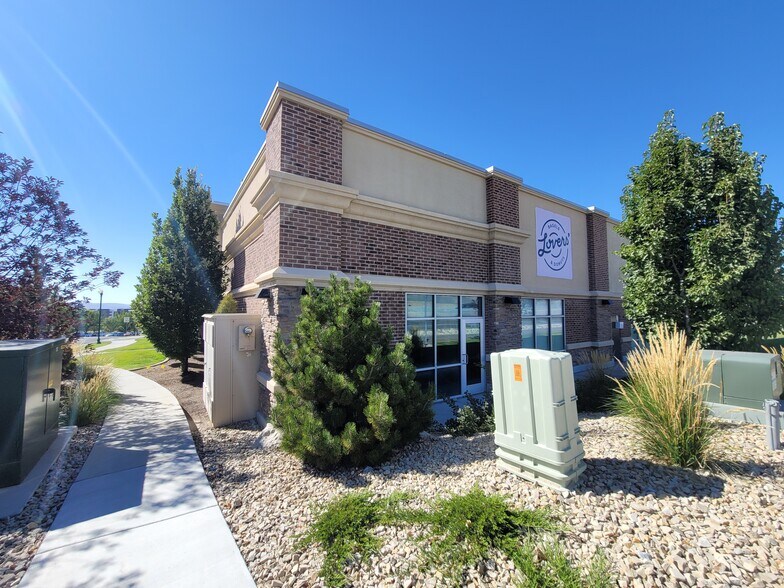 More Photos Of 2450 W Executive Pkwy, Lehi Storefront For Lease