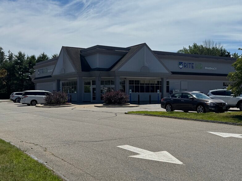 Primary Photo Of 341 High St, Somersworth Drugstore For Lease