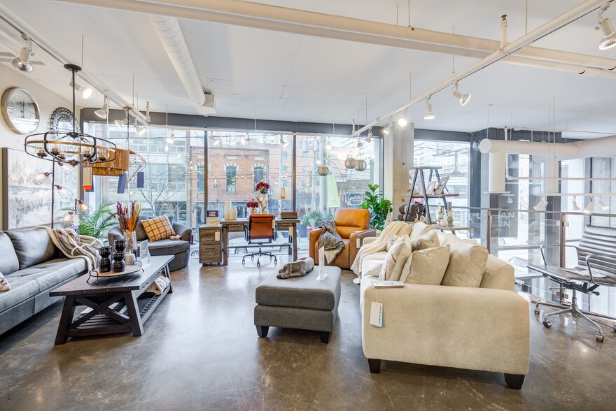 More Photos Of 275 King St E, Toronto Apartments For Lease