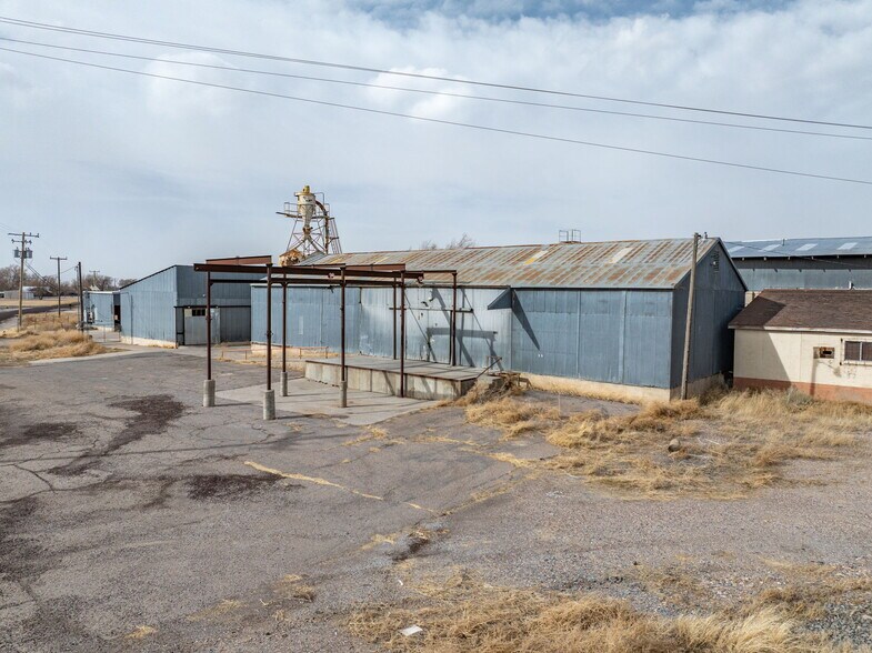 More Photos Of 2730 W 4100 S, Oasis Distribution For Sale