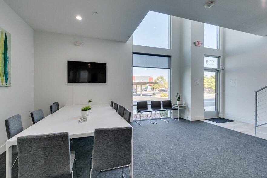 More Photos Of 7318 W Post Rd, Las Vegas Loft Creative Space For Sale