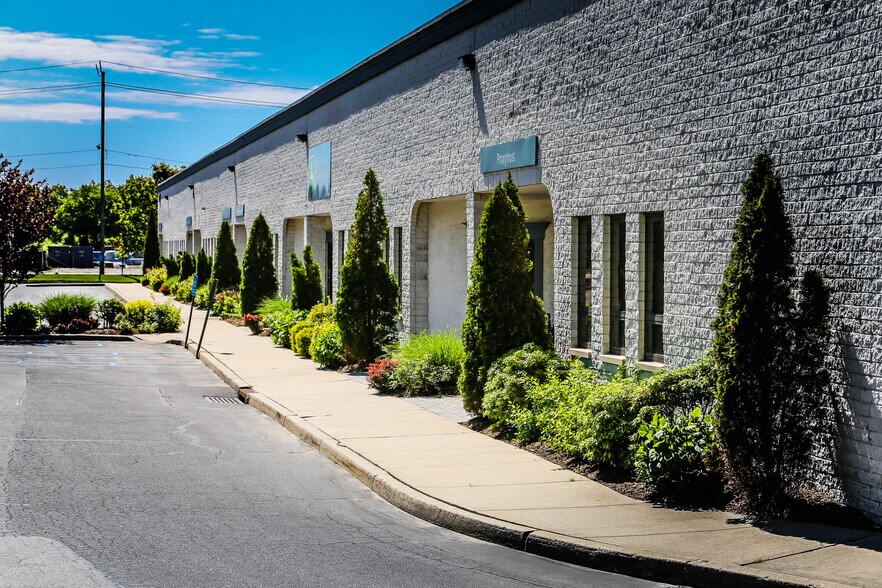 More Photos Of 100 Patco Ct, Islandia Light Distribution For Lease