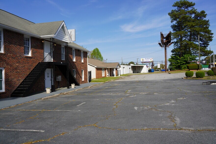 More Photos Of , Jonesboro Office For Sale