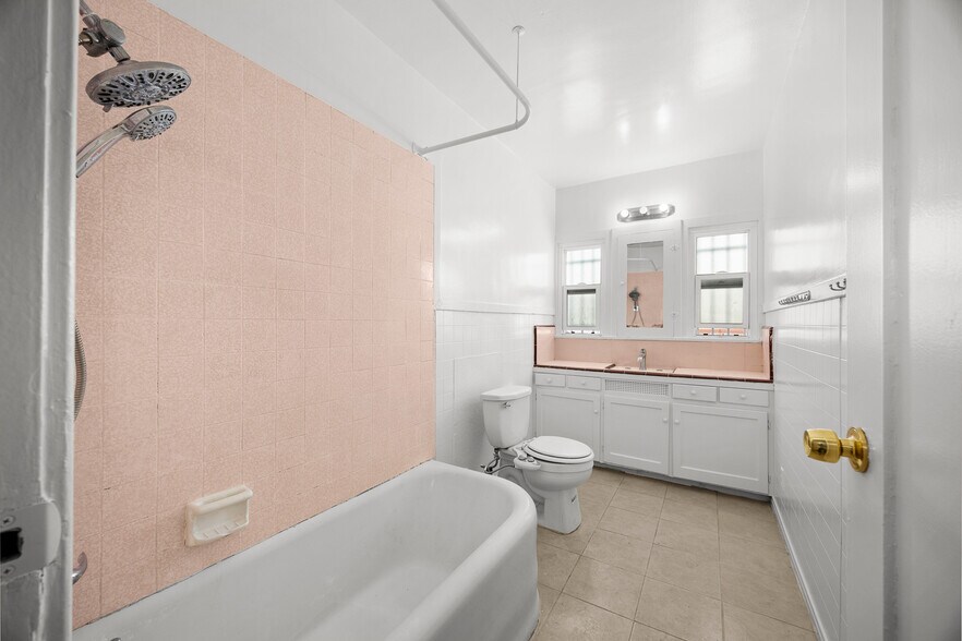 More Photos Of 1721 S 9th St, Alhambra Apartments For Sale