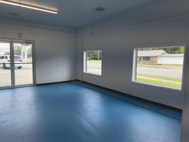 More Photos Of 3851 Harrington st, Oak Park Freestanding For Sale