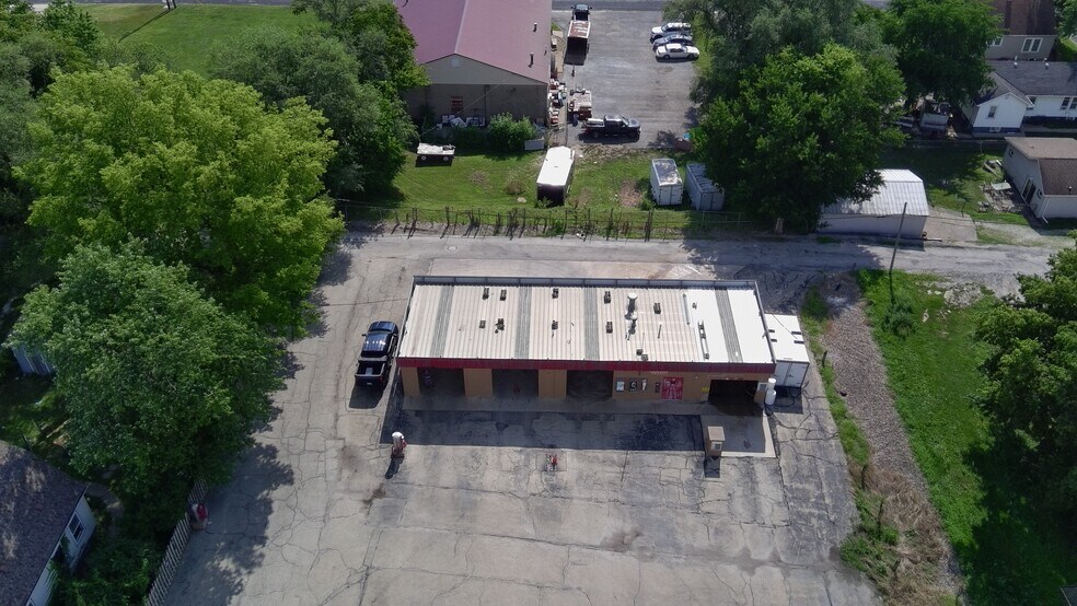 More Photos Of 500 Mckinley Ave, Bartonville Carwash For Sale
