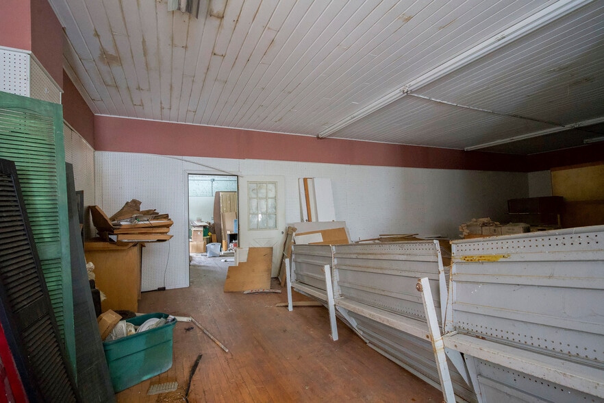 More Photos Of 221 S Walnut Ave, Sidney Warehouse For Sale