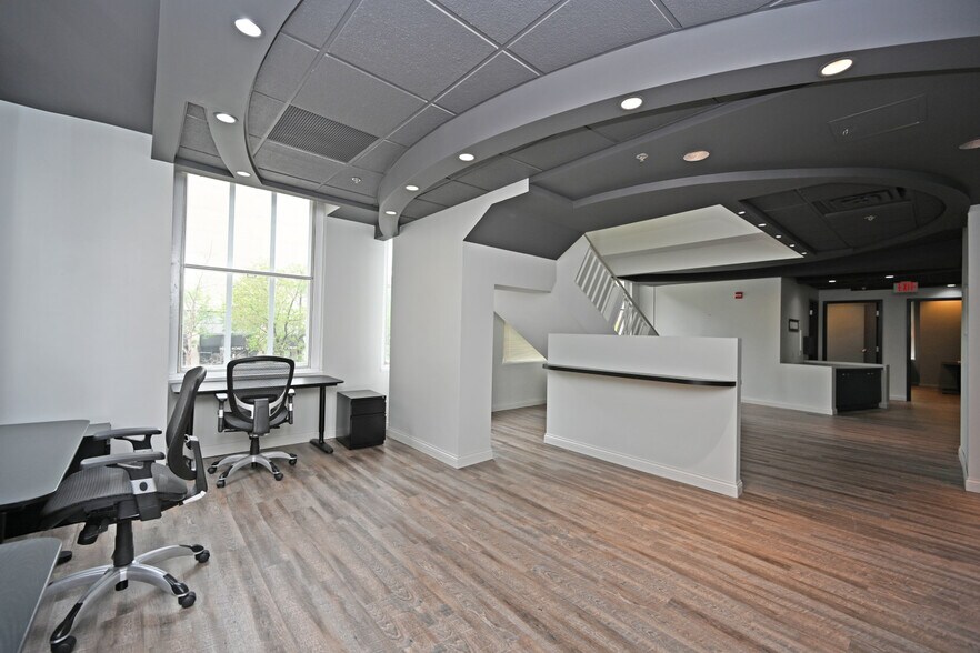 More Photos Of 19 Garfield Pl, Cincinnati Multifamily For Sale