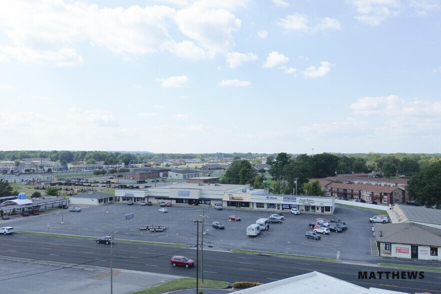 More Photos Of 2215 Danville Rd SW, Decatur General Retail For Sale