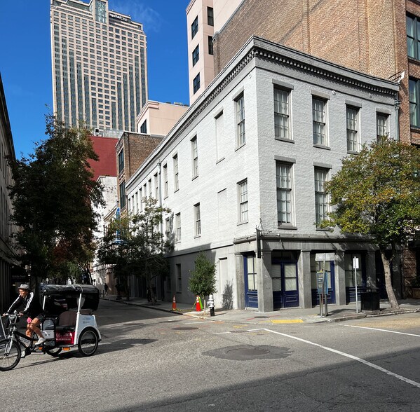 More Photos Of 223 Magazine, New Orleans Office For Lease