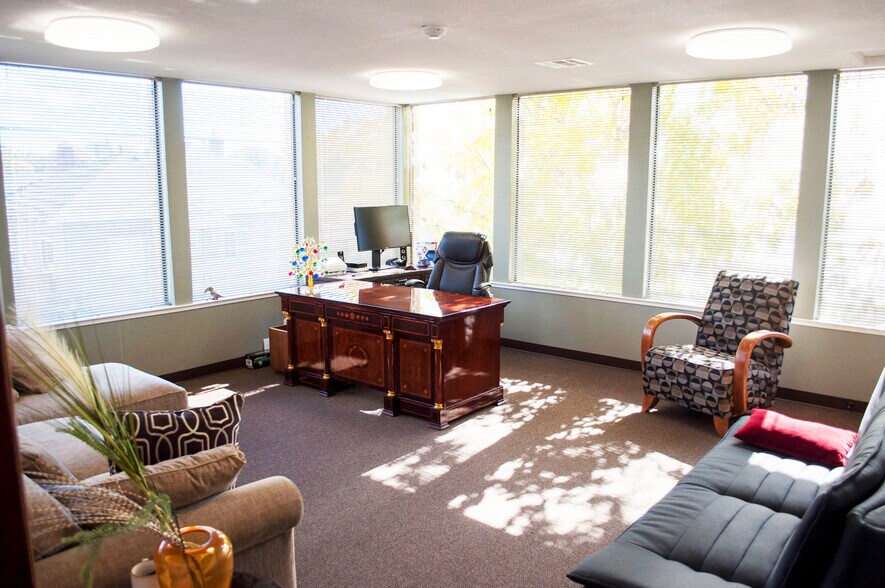 More Photos Of 888 W 2nd St, Reno Office For Lease