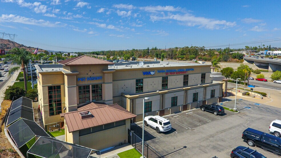 More Photos Of 8290 E Crystal Dr, Anaheim Veterinarian Kennel For Sale