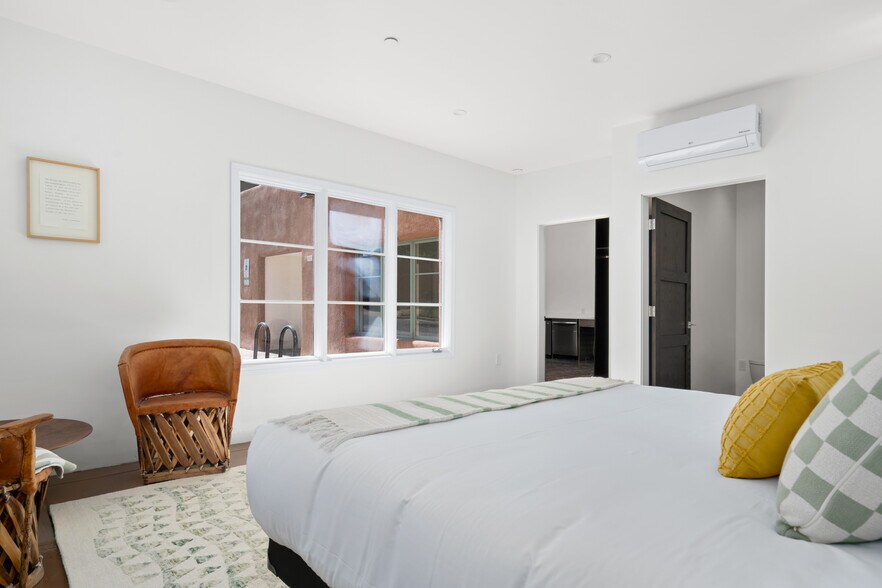 More Photos Of 310 Johnson St, Santa Fe Specialty For Sale