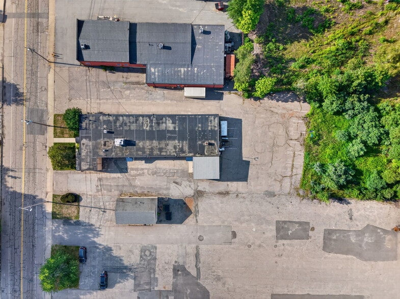 More Photos Of 234 O'Neil Blvd, Attleboro Manufacturing For Sale