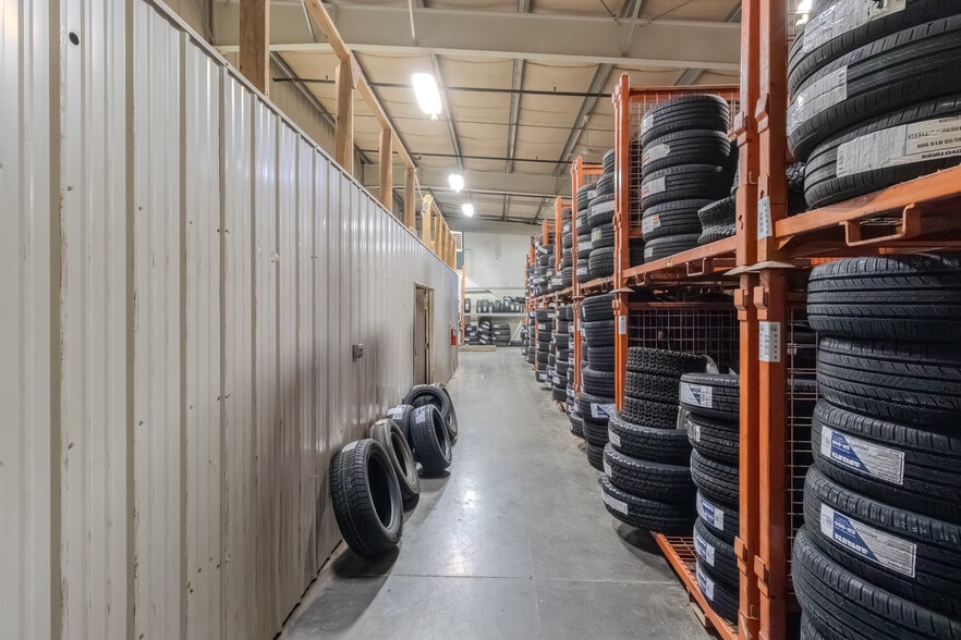 More Photos Of 2525 N Commercial Ave, Pasco Warehouse For Lease