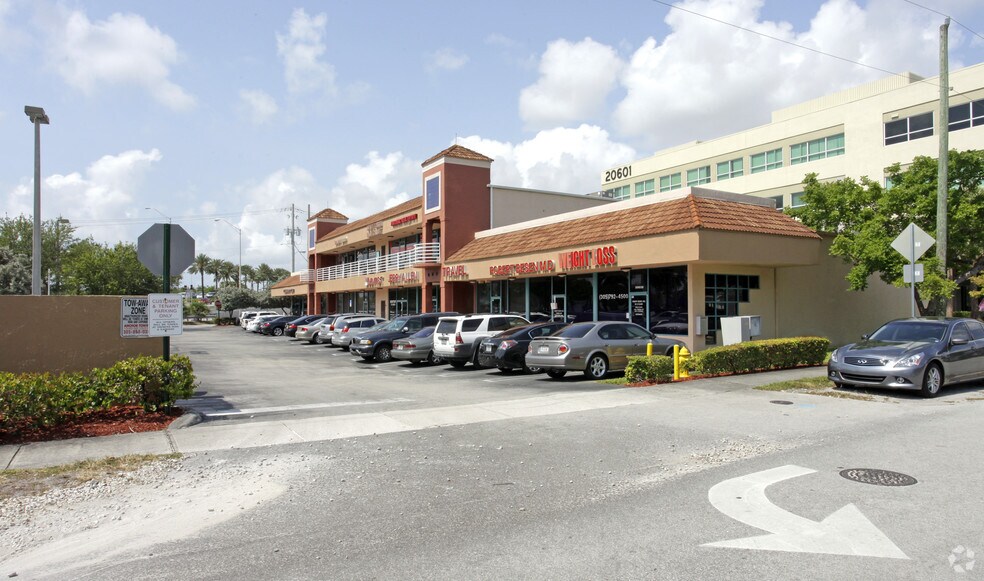 More Photos Of 20610-20636 Biscayne Blvd, Miami Storefront Retail Office For Lease