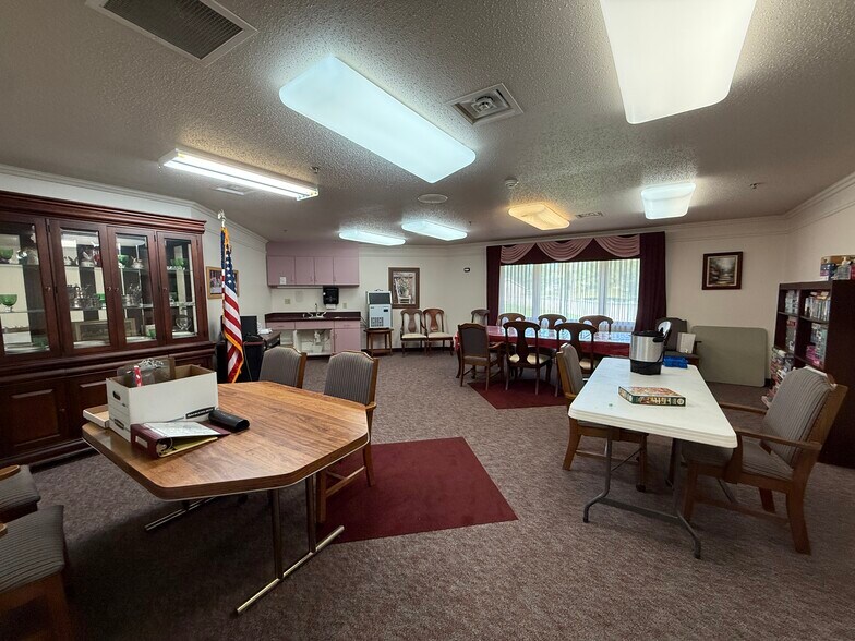 More Photos Of 702 Cedar Ave, Laurel Multifamily For Sale