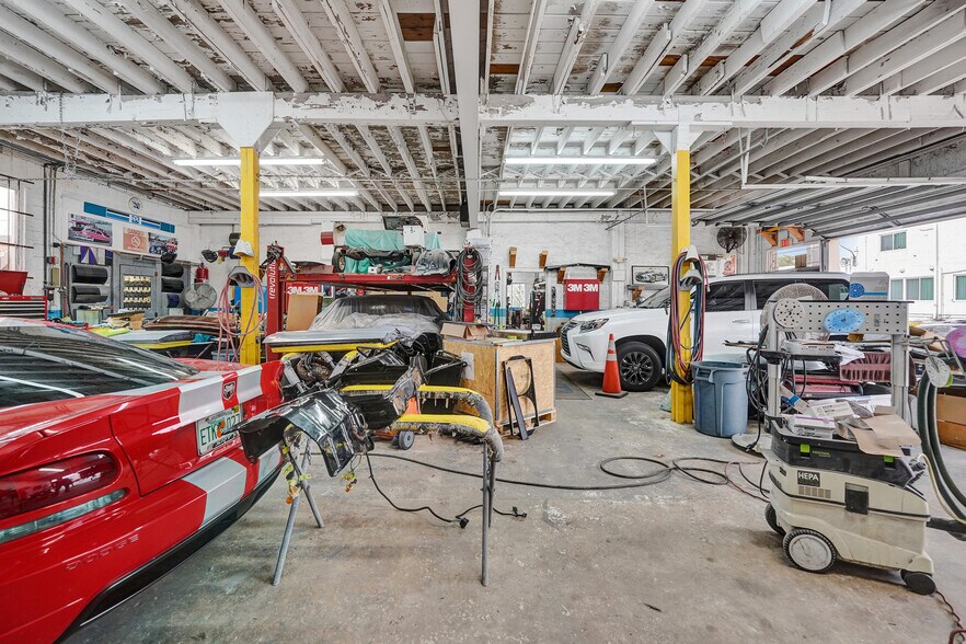 More Photos Of 121 SE 1st Ave, Dania Beach Auto Repair For Sale