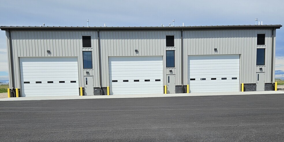 More Photos Of Great Falls International Airport, Great Falls Manufacturing For Sale