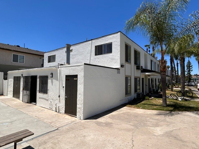 More Photos Of 909 S Sunshine Ave, El Cajon Apartments For Sale