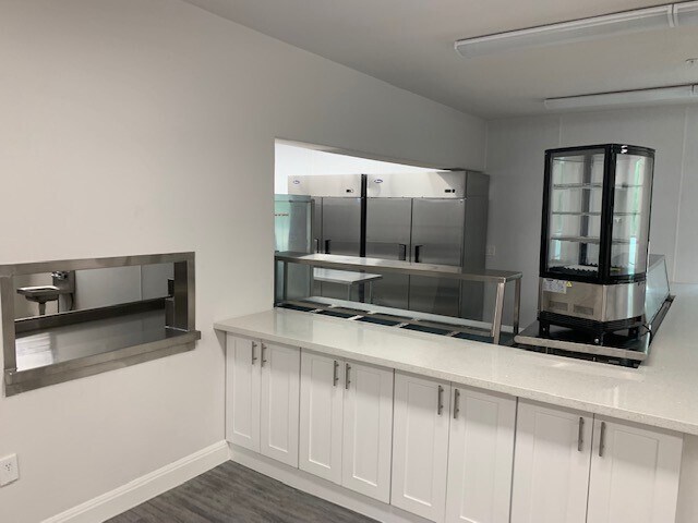 More Photos Of 12414 Dawn Rd, Houston Healthcare For Sale