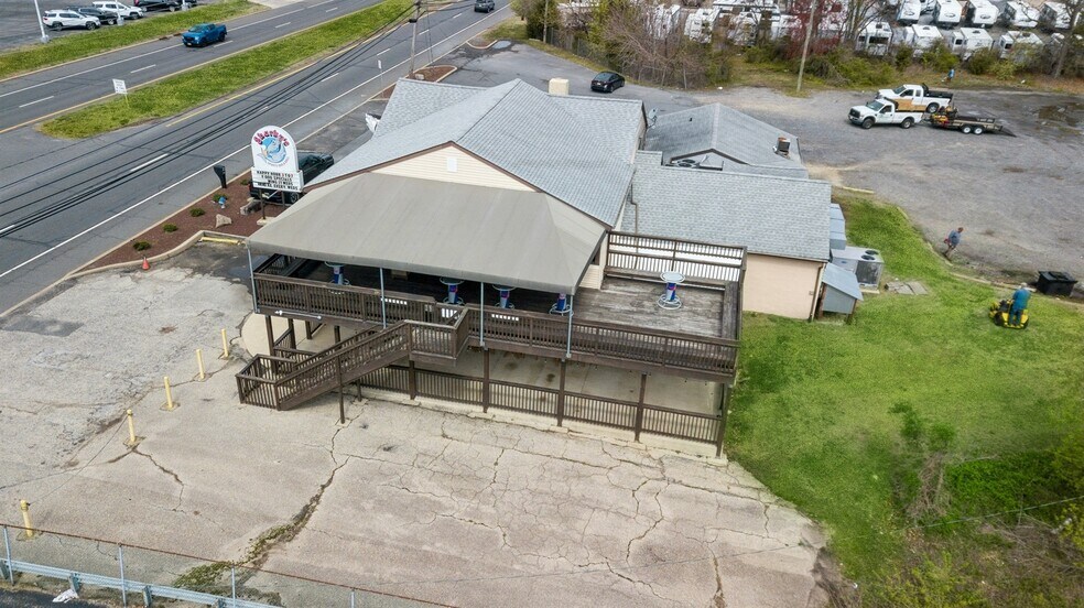 More Photos Of 820 N Black Horse Pike, Williamstown Bar For Sale