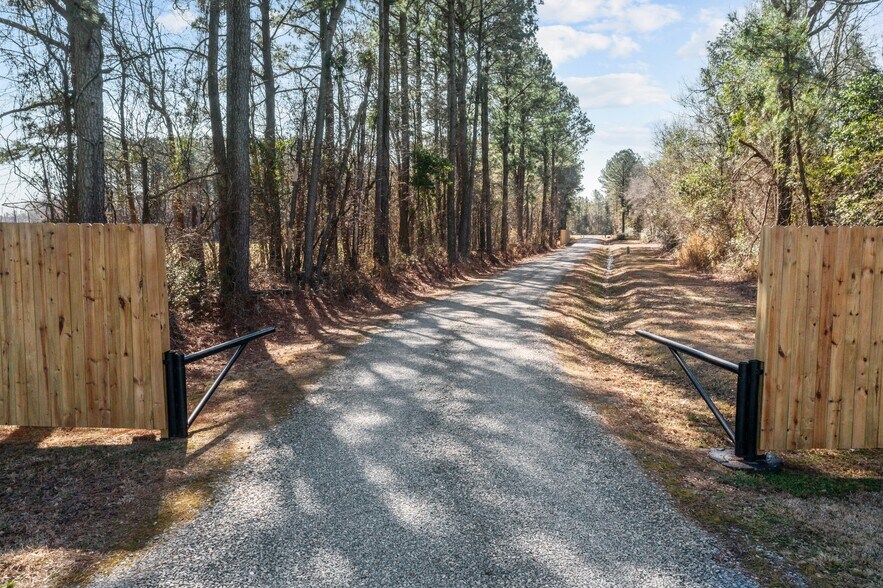 More Photos Of 9572 Hwy 41 W, Pink Hill Land For Sale