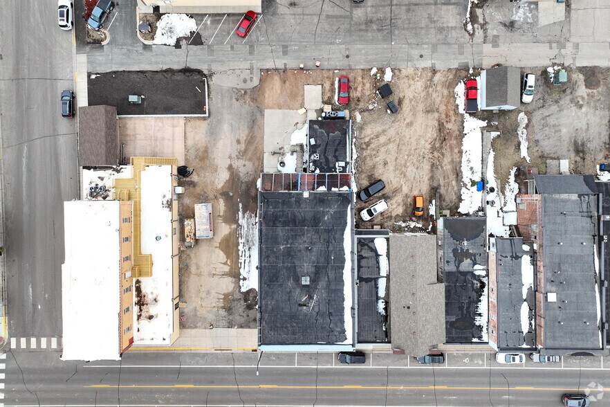 More Photos Of 248 N River St N, Delano Storefront Retail Residential For Sale