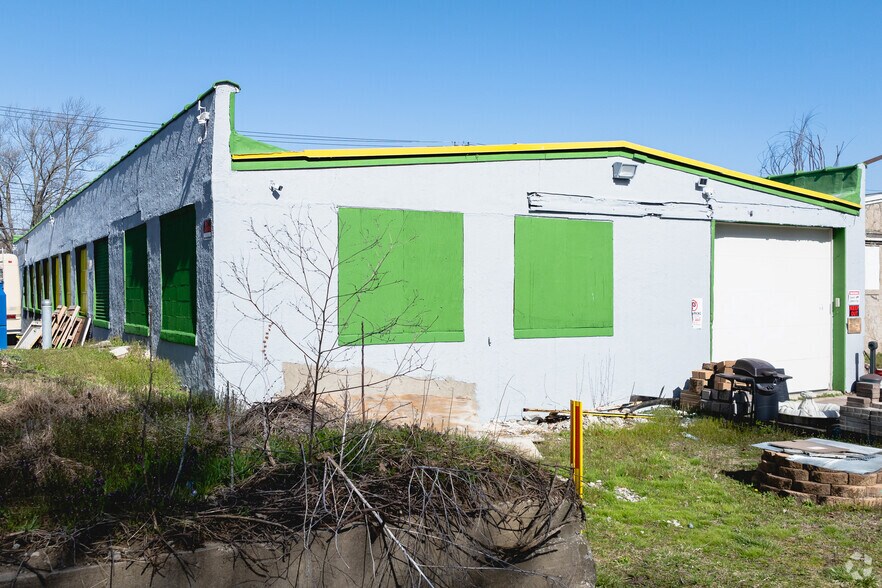 More Photos Of 3164 Bellevue Rd, Toledo Industrial For Sale