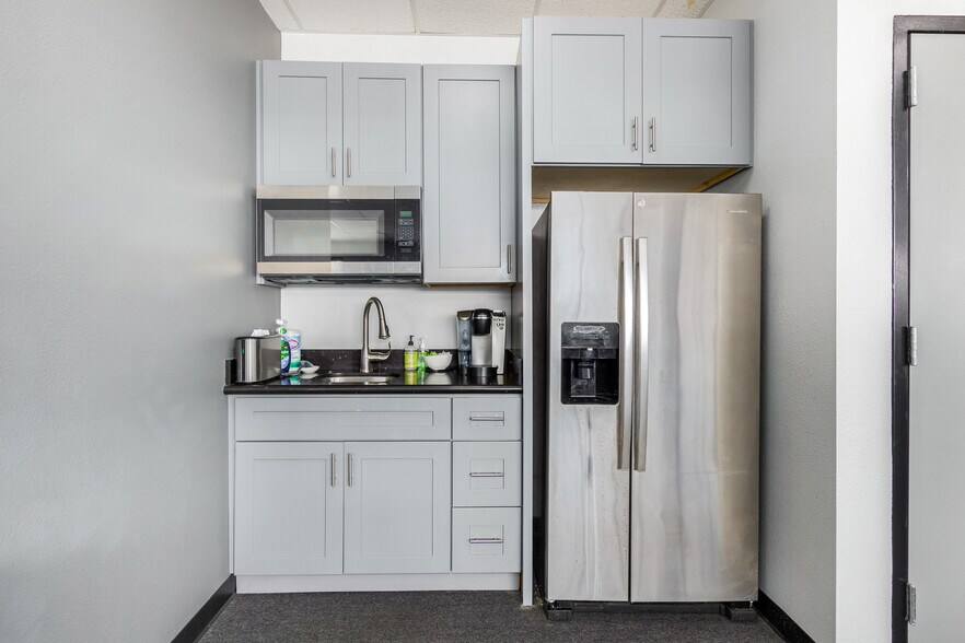 More Photos Of 655 E University Dr, Mesa Schools For Sale