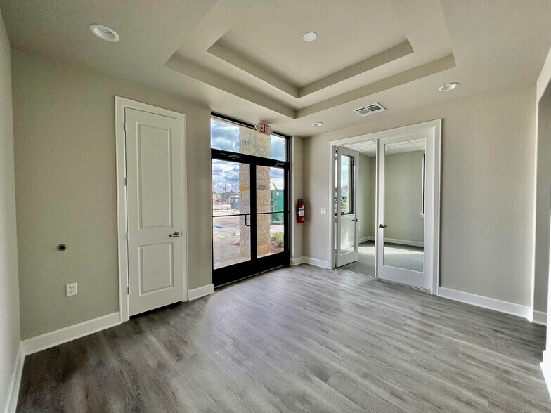 More Photos Of 3129 Kingsley Dr, Pearland Medical For Sale