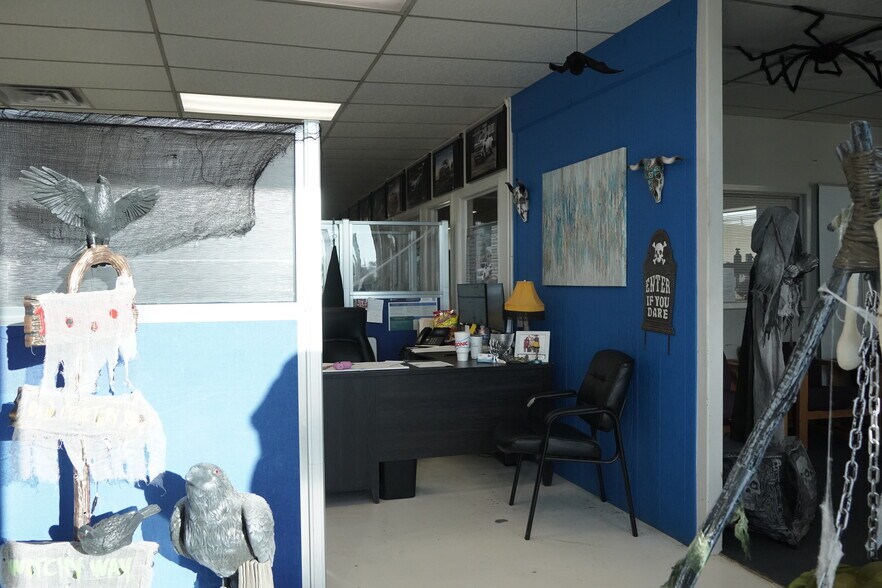 More Photos Of 300 N Main Ave, Big Lake Auto Dealership For Sale