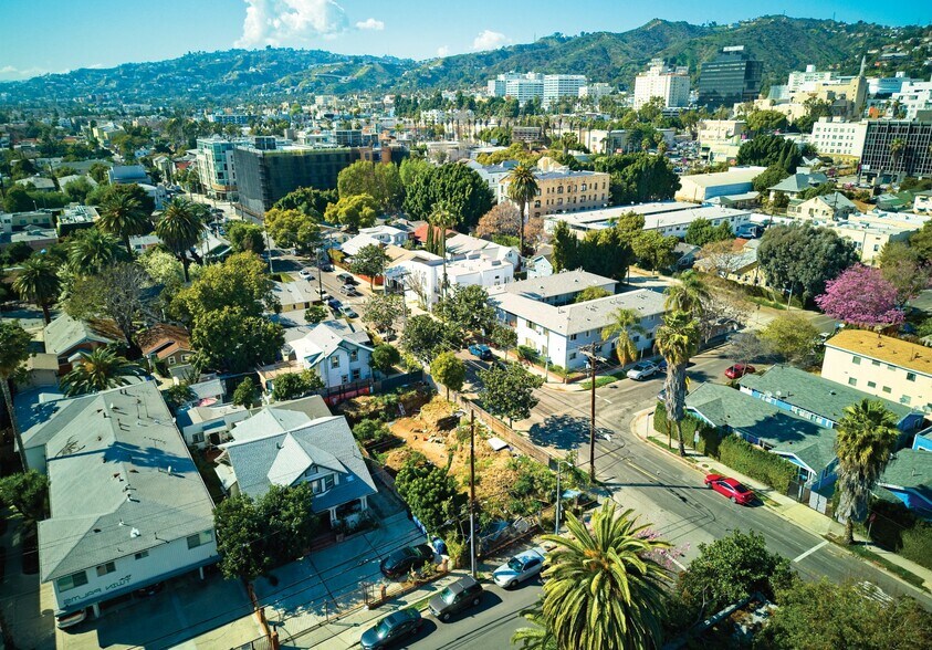 More Photos Of 1357 N Las Palmas Ave, Los Angeles Land For Sale